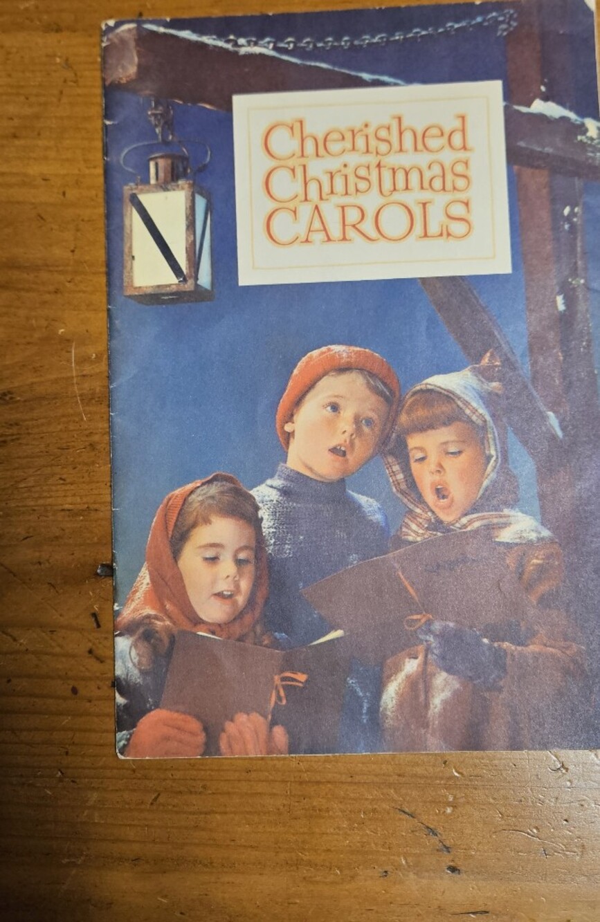 Vintage Holiday Carols — Cherished Christmas Carols Songbook